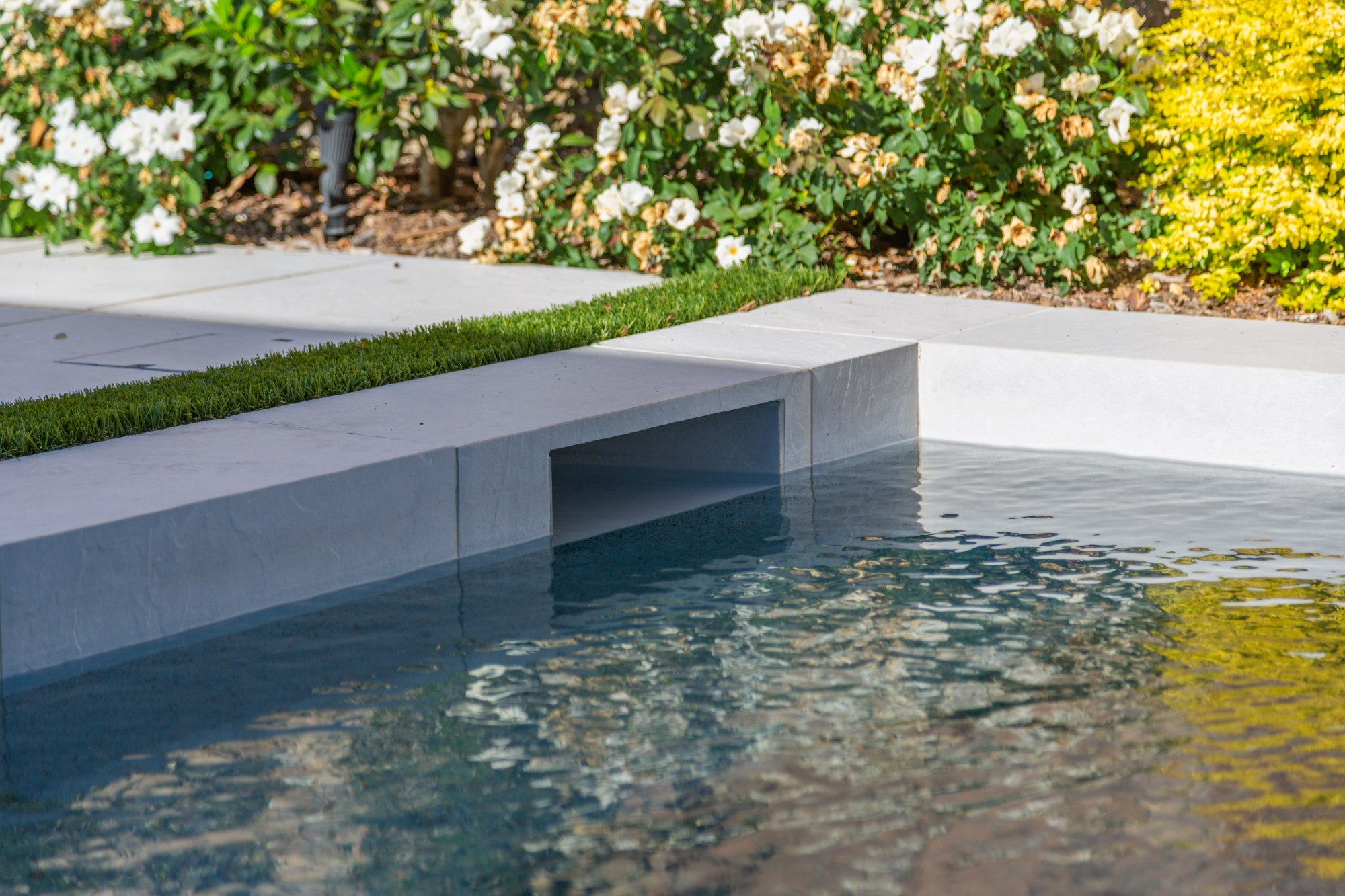 Modern Dark Marble Pool with Spa, Pergola & Outdoor Kitchen — Prosper, TX — photo 25