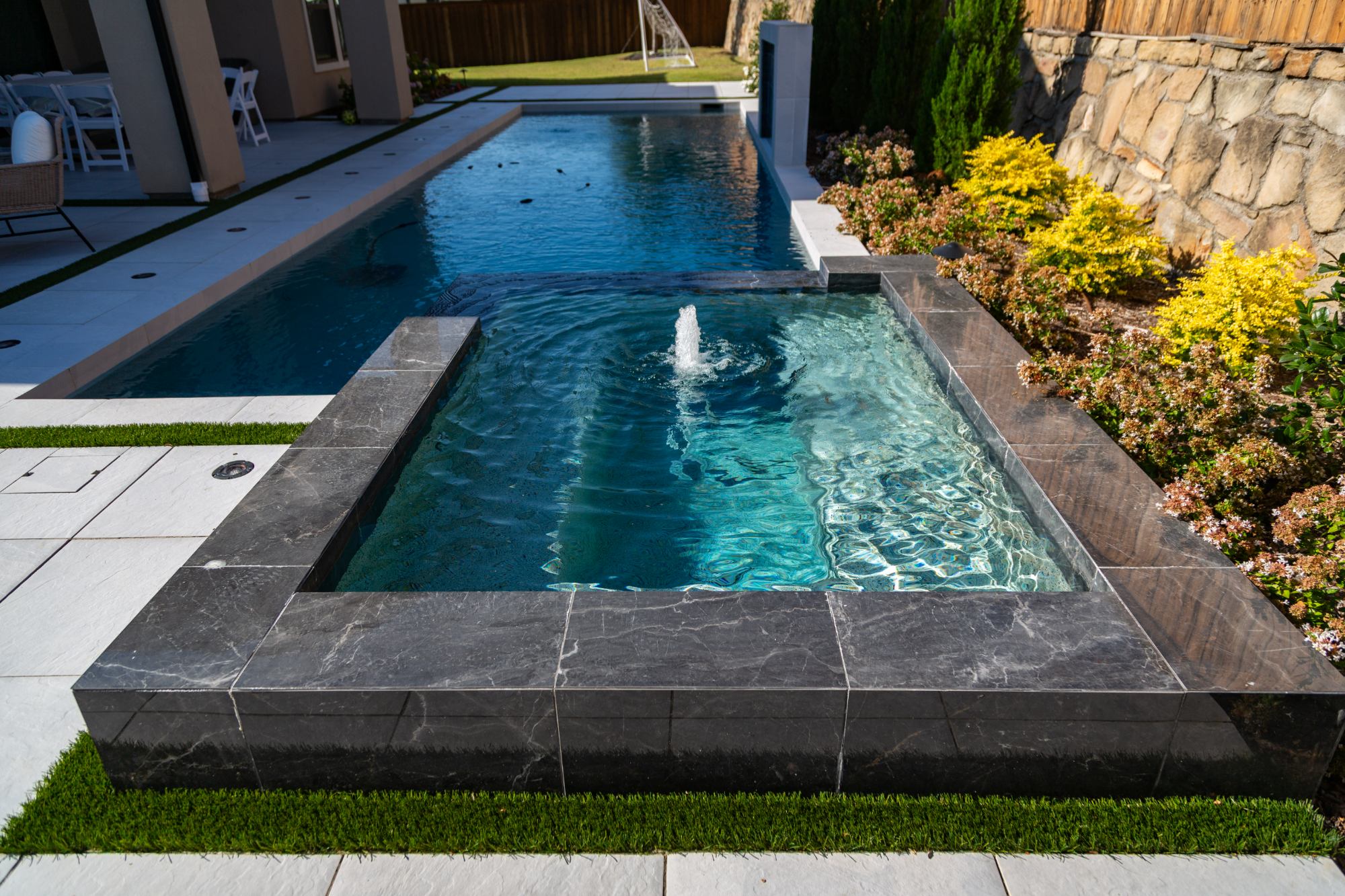 Modern Dark Marble Pool with Spa, Pergola & Outdoor Kitchen — Prosper, TX — photo 17