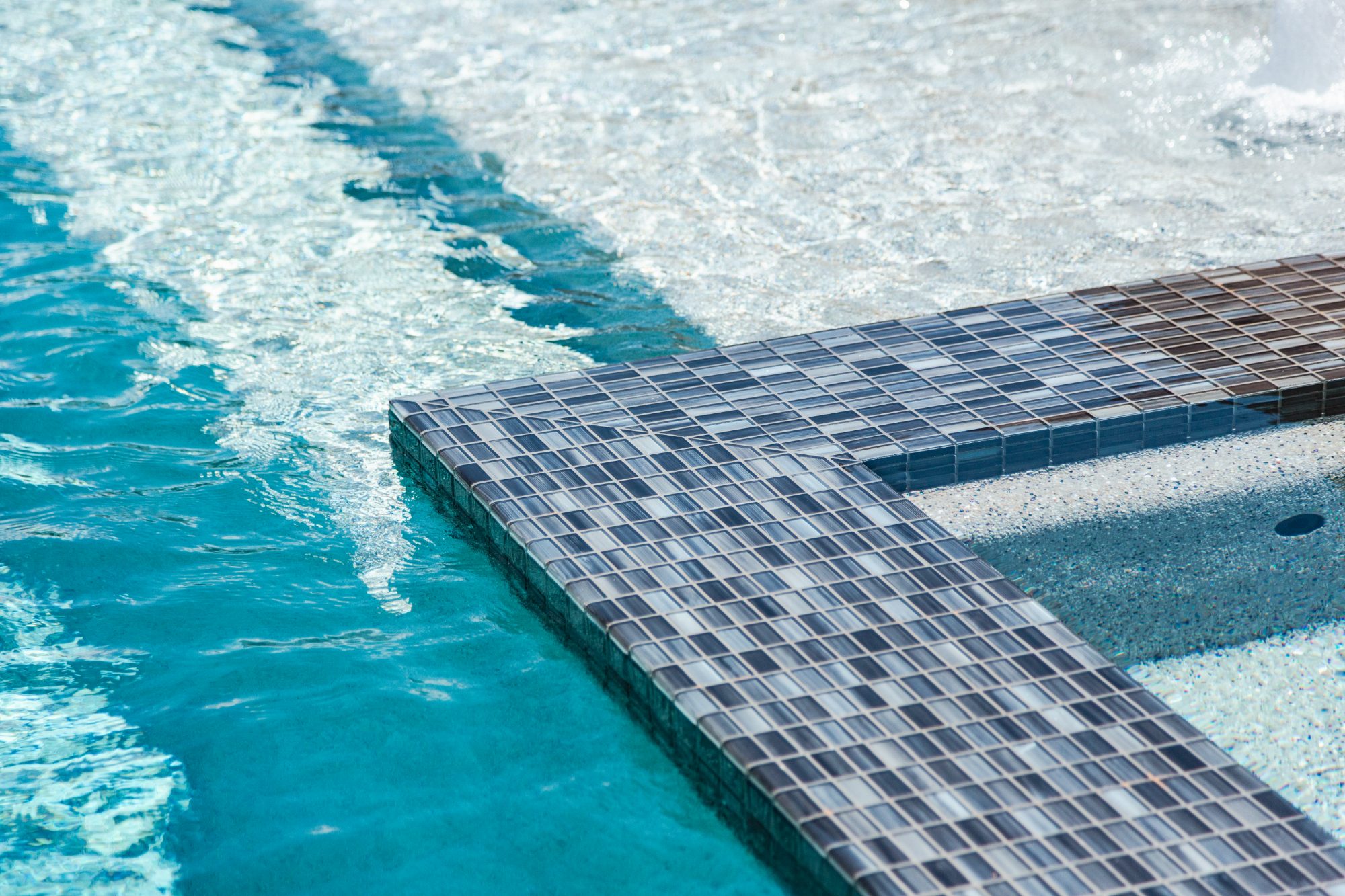 Geometric Pool with Pergola, Putting Green & Outdoor Kitchen — Frisco, TX — photo 15
