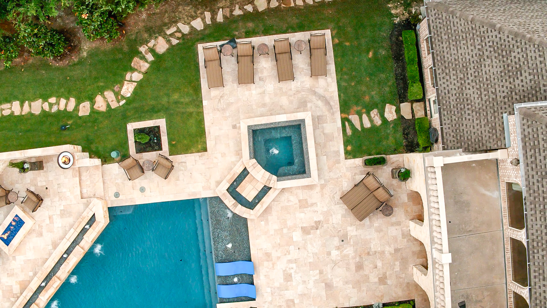 Prestige Pool and Patio - Modern (11)