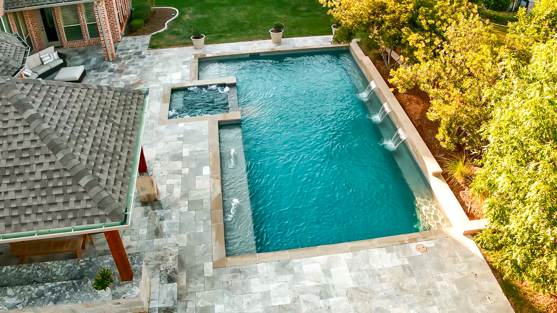 Prestige Pool and Patio - Modern (17)